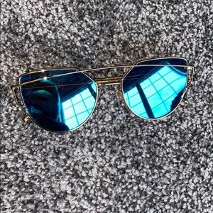 Blue mirrored sunglasses